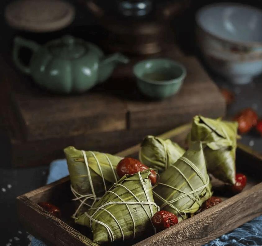 如何設(shè)計一款有創(chuàng)意的粽子包裝呢？